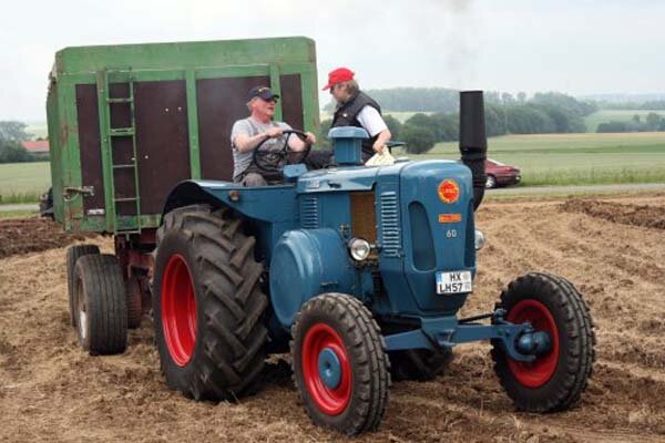 LANZ Bulldog D6016 Foto 1