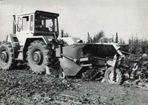 MB-trac 1300 mit Kleine von 1979