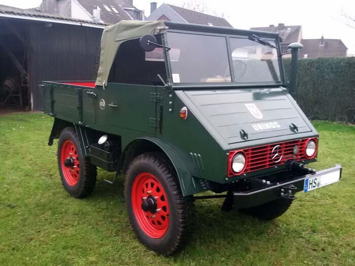 Unimog 2010 von 1953 Foto 2